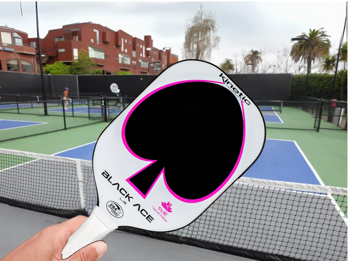 lựa chọn cán vợt pickleball vừa tay