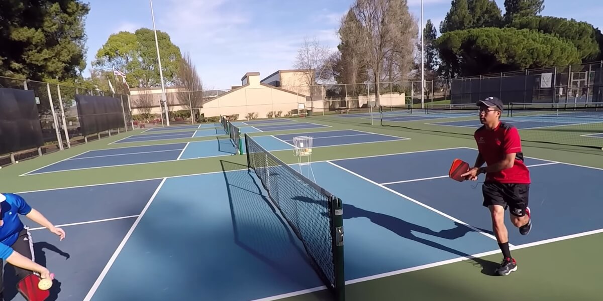 cú đánh erne trong pickleball